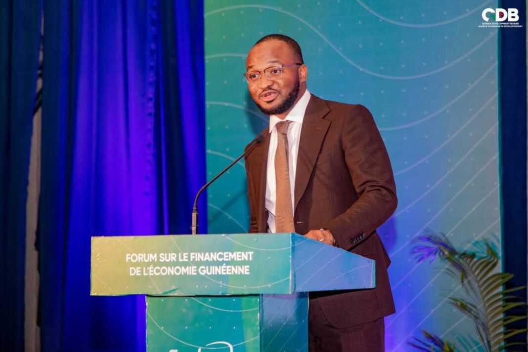 Guinée : le GDB présente 15 projets évalués à 11,3 milliards de dollars aux investisseurs Le Guinea Development Board a présenté à Conakry un portefeuille de 15 projets évalué à 11,3 milliards de dollars