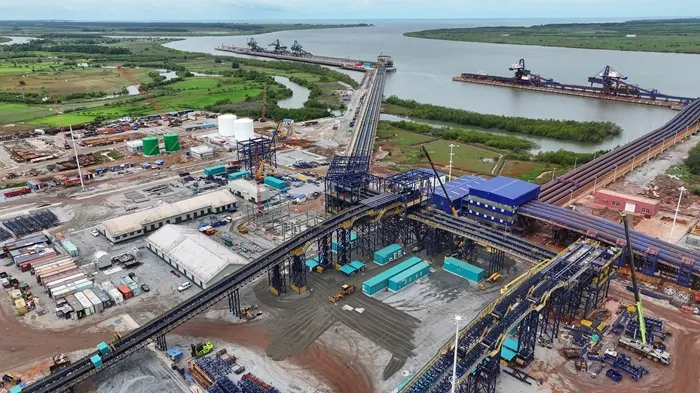 Simandou : SimFer met en service ses premières infrastructures clés au port de Morebaya Simandou : SimFer met en service ses premières infrastructures clés au port de Morebaya